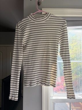 Uniqlo Striped Mock Neck Long Sleeve Top - White/Black